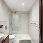 San Pedro Luxury Private Pool Access & Family Fun Villa *