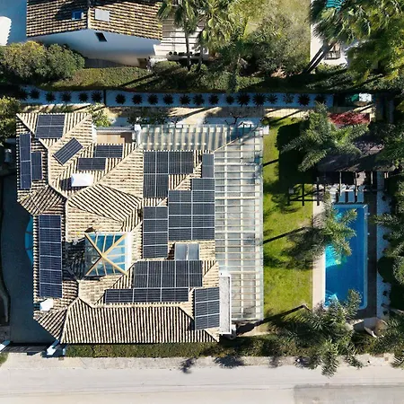 Villa San Pedro Luxury Private Pool Access & Family Fun Marbella