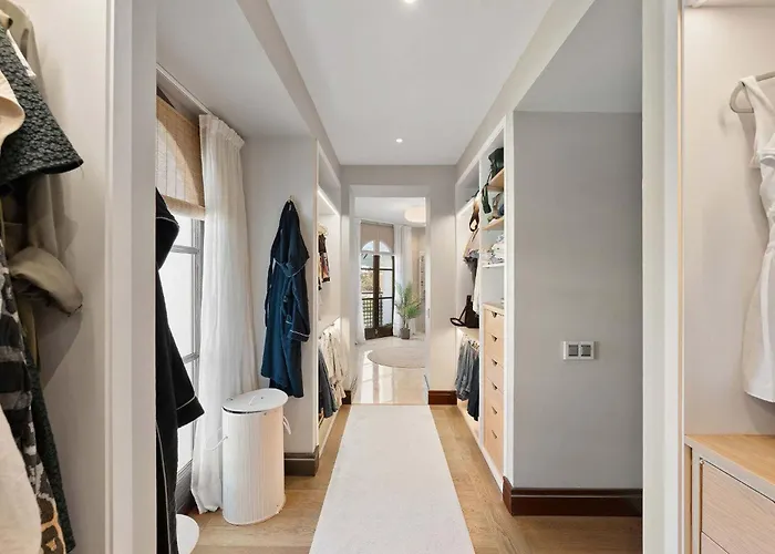 San Pedro Luxury Private Pool Access & Family Fun Villa *