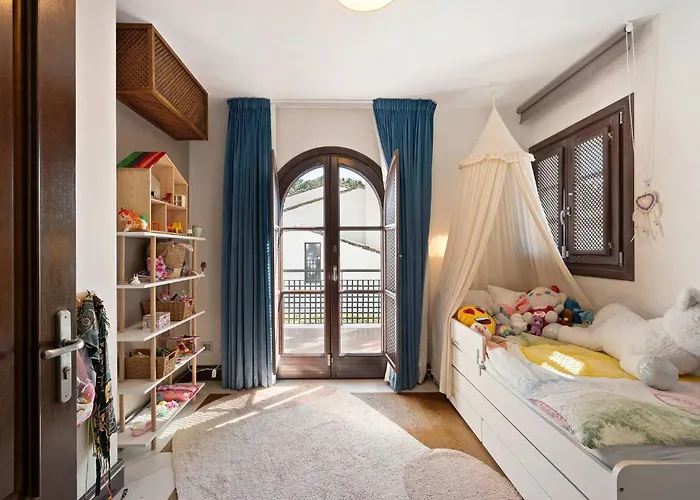 San Pedro Luxury Private Pool Access & Family Fun Marbella