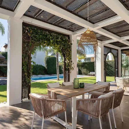 Villa San Pedro Luxury Private Pool Access & Family Fun *