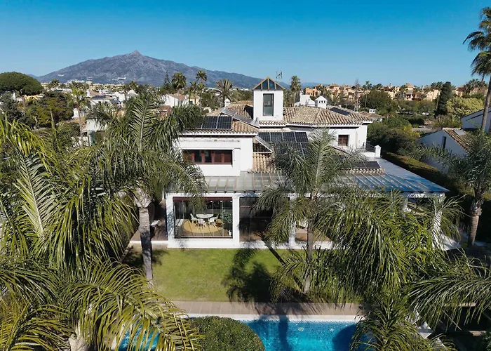Villa San Pedro Luxury Private Pool Access & Family Fun