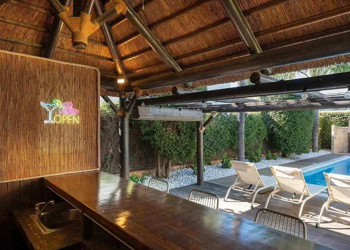 Villa San Pedro Luxury Private Pool Access & Family Fun